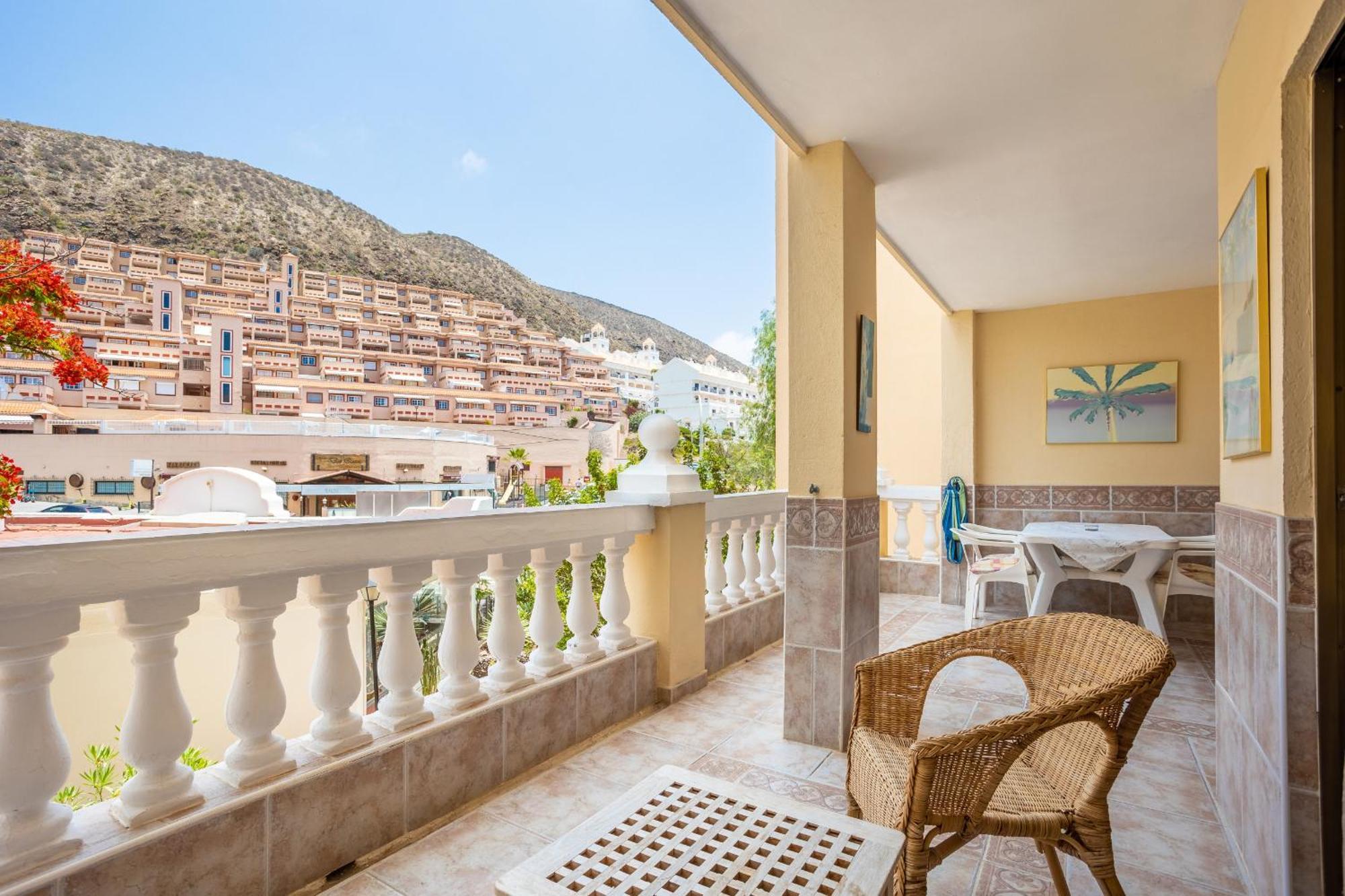 Castle Harbour Melanie'S Apartment By Lovetenerife Los Cristianos  Exterior photo